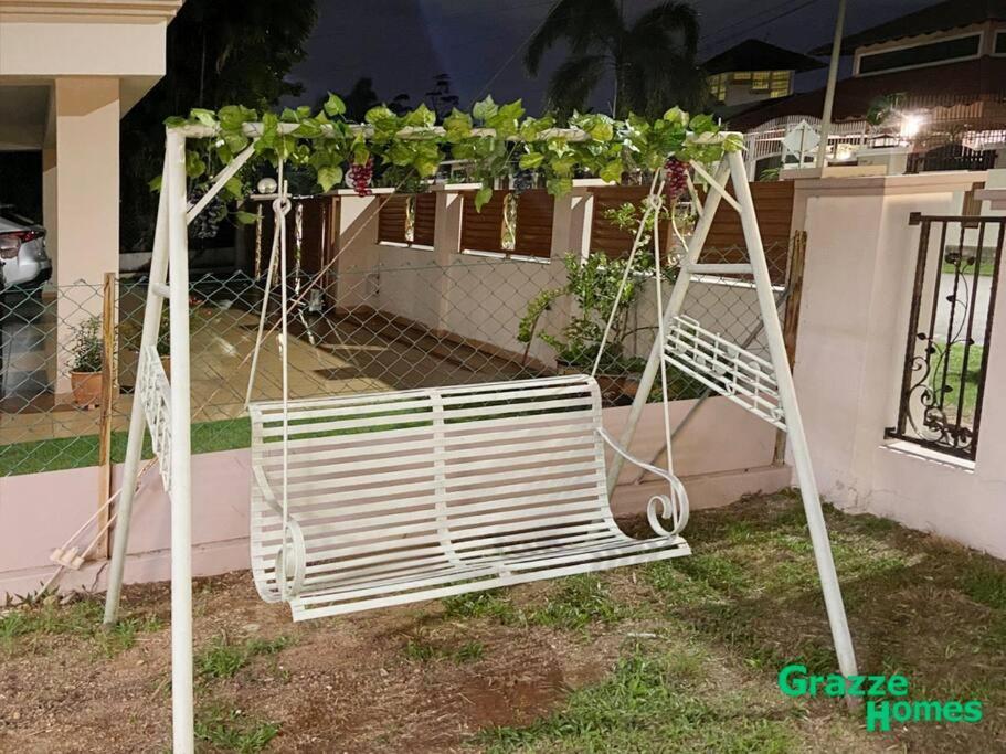 Town Bangalow Canning Garden Football Table * Ipoh
